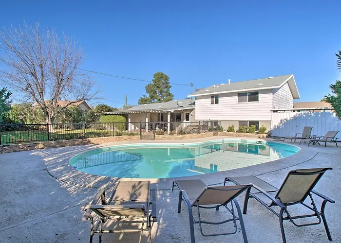 Poolside Relaxation: Upscale Gem 3 Mi To Old Town! *