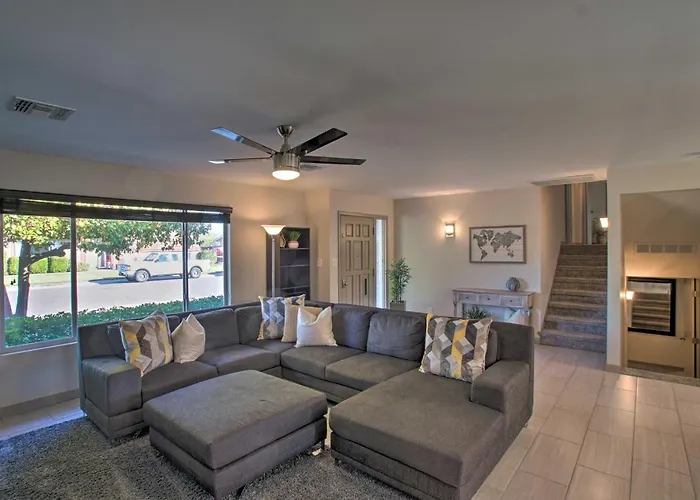 Poolside Relaxation: Upscale Gem 3 Mi To Old Town!
